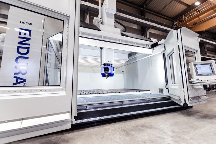 Precision laser cutting technology by FOOKE in an industrial setting, showcasing high-performance machinery